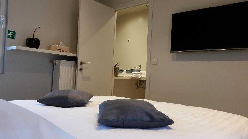 B&B Charles Cabour De Panne Rum bild