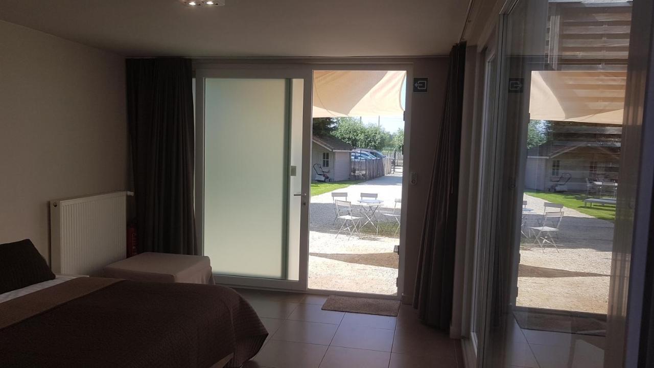 B&B Charles Cabour De Panne Rum bild